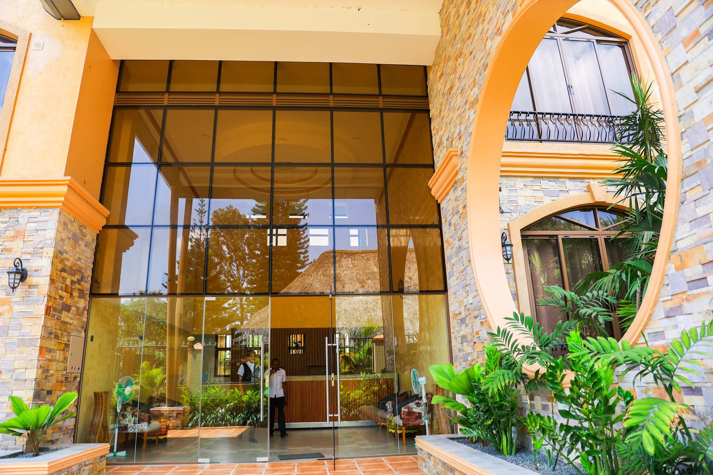 Tuzza-Hotel-020.jpg